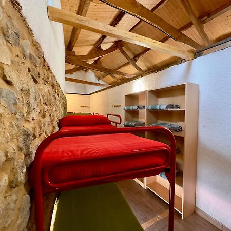 Albergue Valle De Arbas Кубильяс-де-Арбас Экстерьер фото