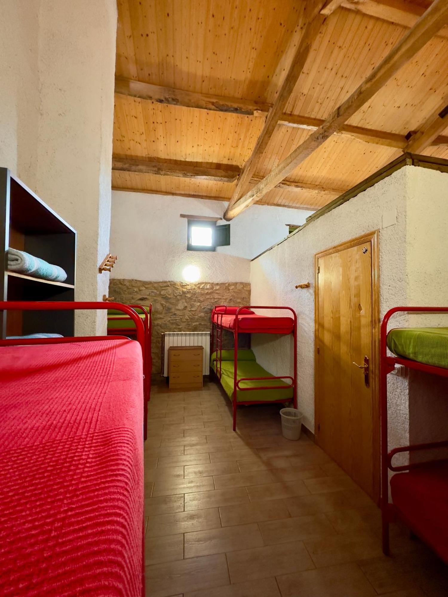 Albergue Valle De Arbas Кубильяс-де-Арбас Экстерьер фото