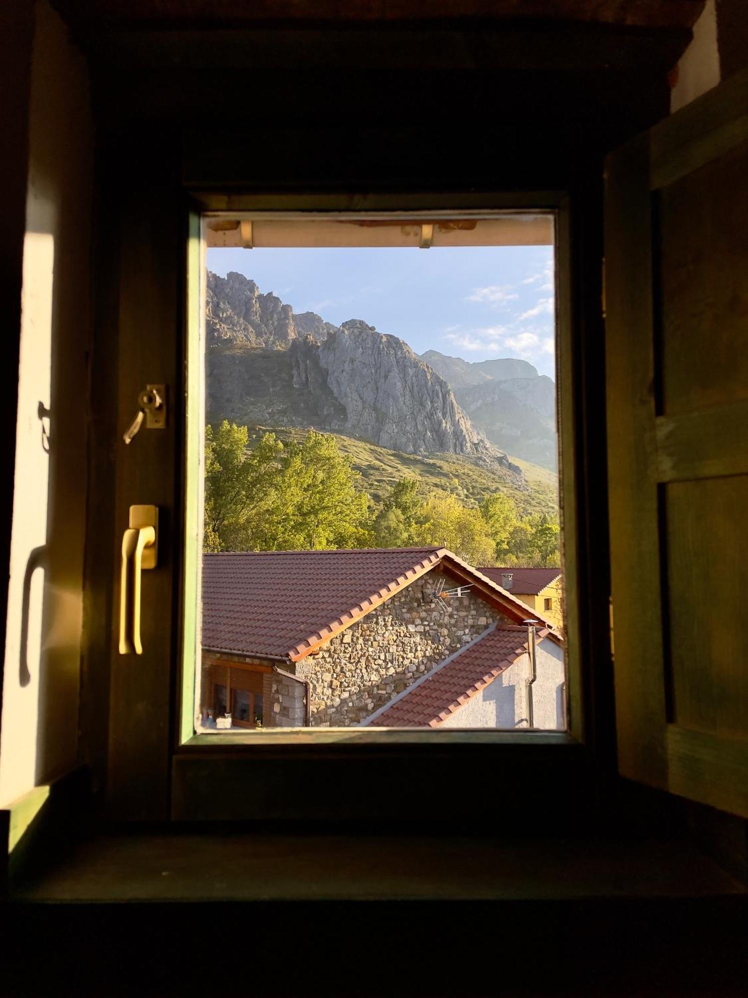 Albergue Valle De Arbas Кубильяс-де-Арбас Экстерьер фото
