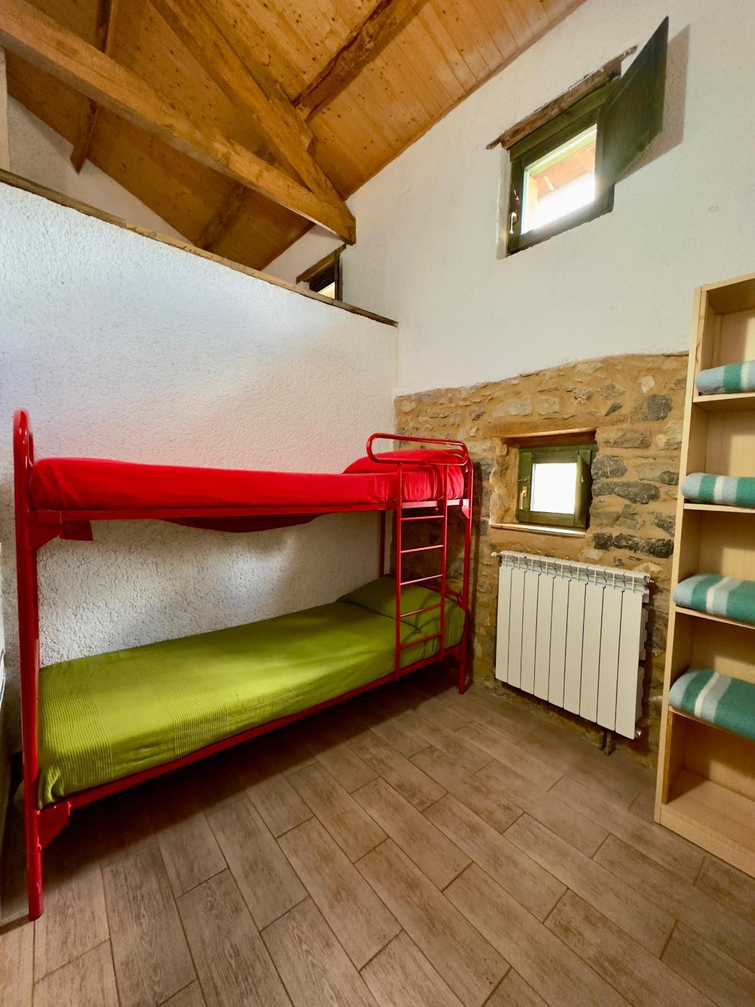 Albergue Valle De Arbas Кубильяс-де-Арбас Экстерьер фото